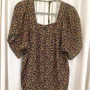 Women’s floral top